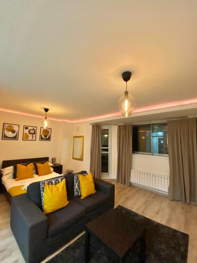 Apt - Balcony- Kensington-24 7 Security ลอนดอน ภายนอก รูปภาพ